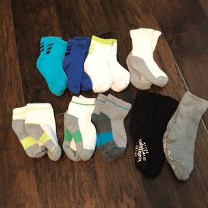 Boy socks lot of 9 size 2-3T